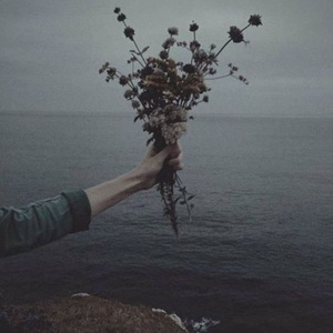 宁荣荣含精肉臀迎合娇喘
